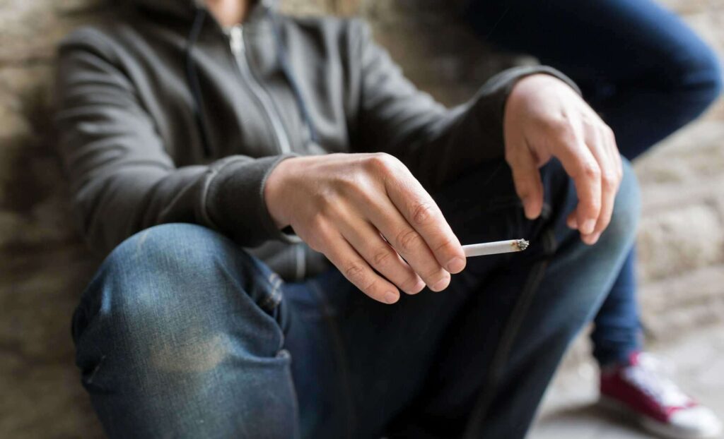 signs-of-substance-abuse-and-behavioral-changes-that-indicate-a-deeper-addiction-problem-developing